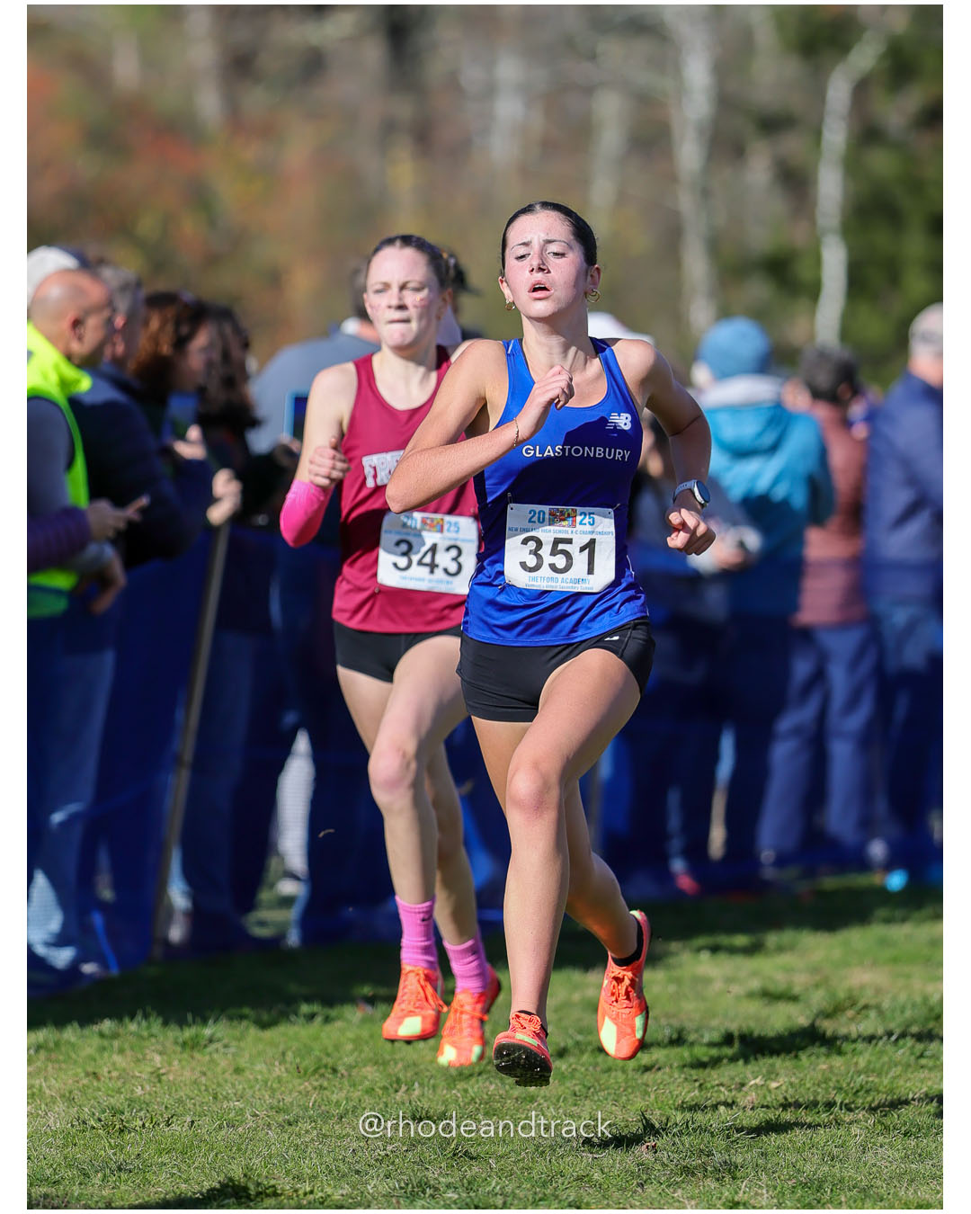 Julia Hartnett, Glastonbury High School, P102, 21:15.56 - New England Cross Country State Championship - Thetford Vt - November 8, 2025 File: ./dir-1-Girls-Championship/251108-2025-New England-Cross-Country-Championships-Thetford-VT-292-296A5204.jpg Julia Hartnett, Glastonbury High School, P102, 21:15.56 - New England Cross Country State Championship - Thetford Vt - November 8, 2025 – 2…